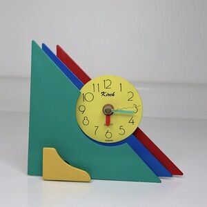 Vintage 🔻 1980's Kirch Primary Colorblock Geometric Triangle Table Clock Art